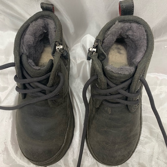 ❌SOLD❌UGG Nuemel Il Waterproof Boots - Picture 2 of 7